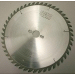 LAME CIRCULAIRE CARBURE BOIS - DIAMÈTRE 300MM - ALÉSAGE 30MM - 48 DENTS ALTERNÉES - EP 3,2/2,2 - AKE