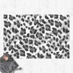 MICASIA - TAPIS EN VINYLE - LEOPARD PRINT WITH WATERCOLOUR PATTERN IN GREY - PAYSAGE 2:3 DIMENSION HXL: 80CM X 120CM