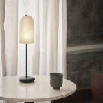 FERM LIVING LAMPE DE TABLE LED RECHARGEABLE GRY, 44,3 CM, INTENSITÉ