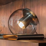 OLUCE THE GLOBE - LAMPE À POSER EN VERRE
