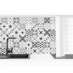 CRÉDENCE ADHÉSIVE - GEOMETRIC TILES MIX BLACK DIMENSION HXL: 60CM X 200CM MATÉRIEL: PREMIUM