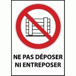 PANNEAU ISO EN 7010 - NE PAS DÉPOSER NI ENTREPOSER - P023  - 210 X 297 MM (A4) - VINYLE SOUPLE AUTOCOLLANT