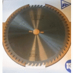 LAME CIRCULAIRE CARBURE BOIS - DIAMÈTRE 254MM - ALÉSAGE 30MM - 60 DENTS ALTERNÉES NÉGATIVES - EP 2,8/2,0 - AKE
