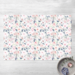 MICASIA - TAPIS EN VINYLE - PINK ROSES WITH BLUEBERRIES IN FRONT OF WHITE - PAYSAGE 2:3 DIMENSION HXL: 120CM X 180CM
