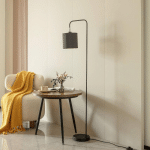 LINDBY HINAY LAMPE SUR PIED EN TISSU NOIR/DORÉ