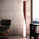 KDLN LAMPE SUR PIED EVITA, ROUGE, HAUTEUR 190 CM, À INTENSITÉ VARIABLE
