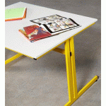 TABLE DE LECTURE ZÉDIA 160 X 80 CM PIÉTEMENT ROUGE RAL 3000 - MANUTAN COLLECTIVITÉS