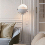 GUBI LAMPE SUR PIED MULTI-LITE, HAUTEUR 148 CM, CHROME/BLANC