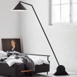 NORTHERN GEAR FLOOR - LAMPADAIRE NOIR MAT