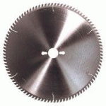 LAME CIRCULAIRE CARBURE BOIS - DIAMÈTRE 315MM - ALÉSAGE 30MM - 96 DENTS ALTERNÉES - EP 3,2/2,2 - AKE